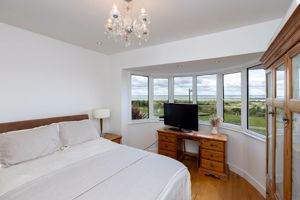 Bed 2- click for photo gallery